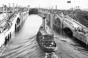1913年9月のパナマ運河