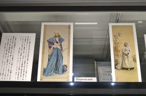 父・五姓田芳柳と、妹・渡辺幽香の作品